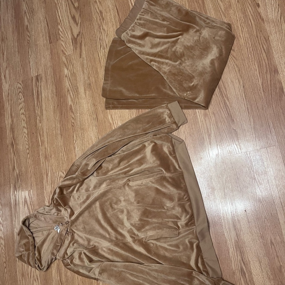 Elegant Matching Set